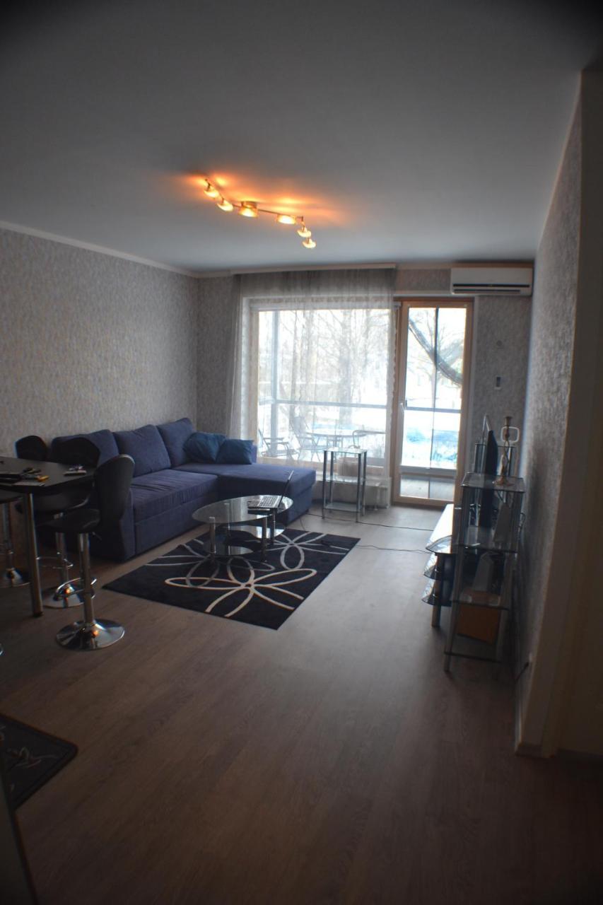 Riverside Apartement Parnu Exterior photo